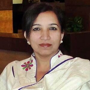 شبینہ فراز – تربیت کار ۔ صحافی ۔ کراچی